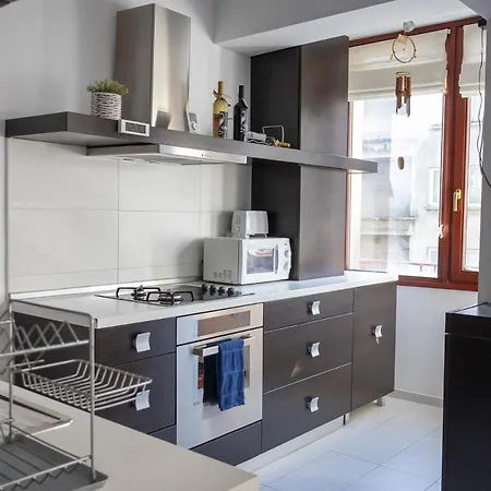 Apartment Epicenter By Rv Warna